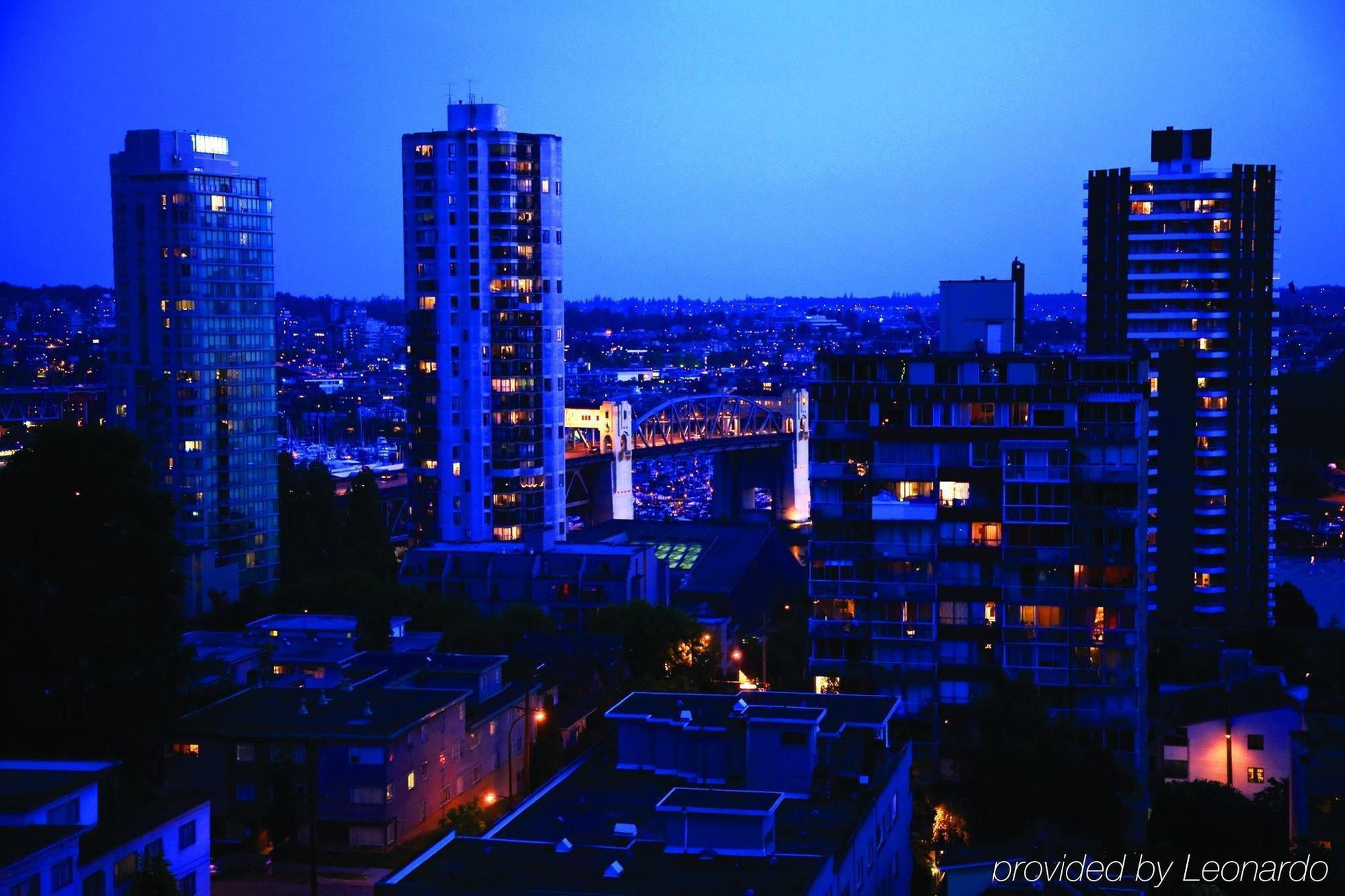 Sonder The Sunset Aparthotel Vancouver Exterior photo